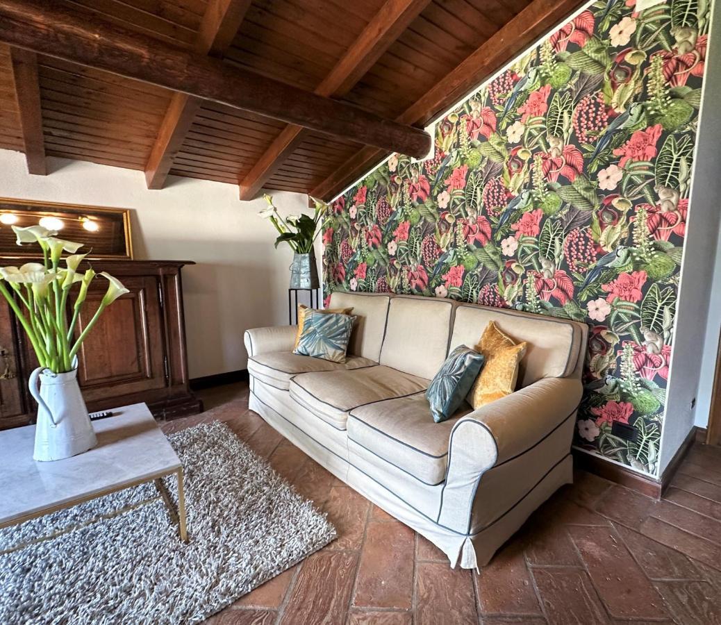 L'Antico Borgo Aparthotel Cremia Exterior photo